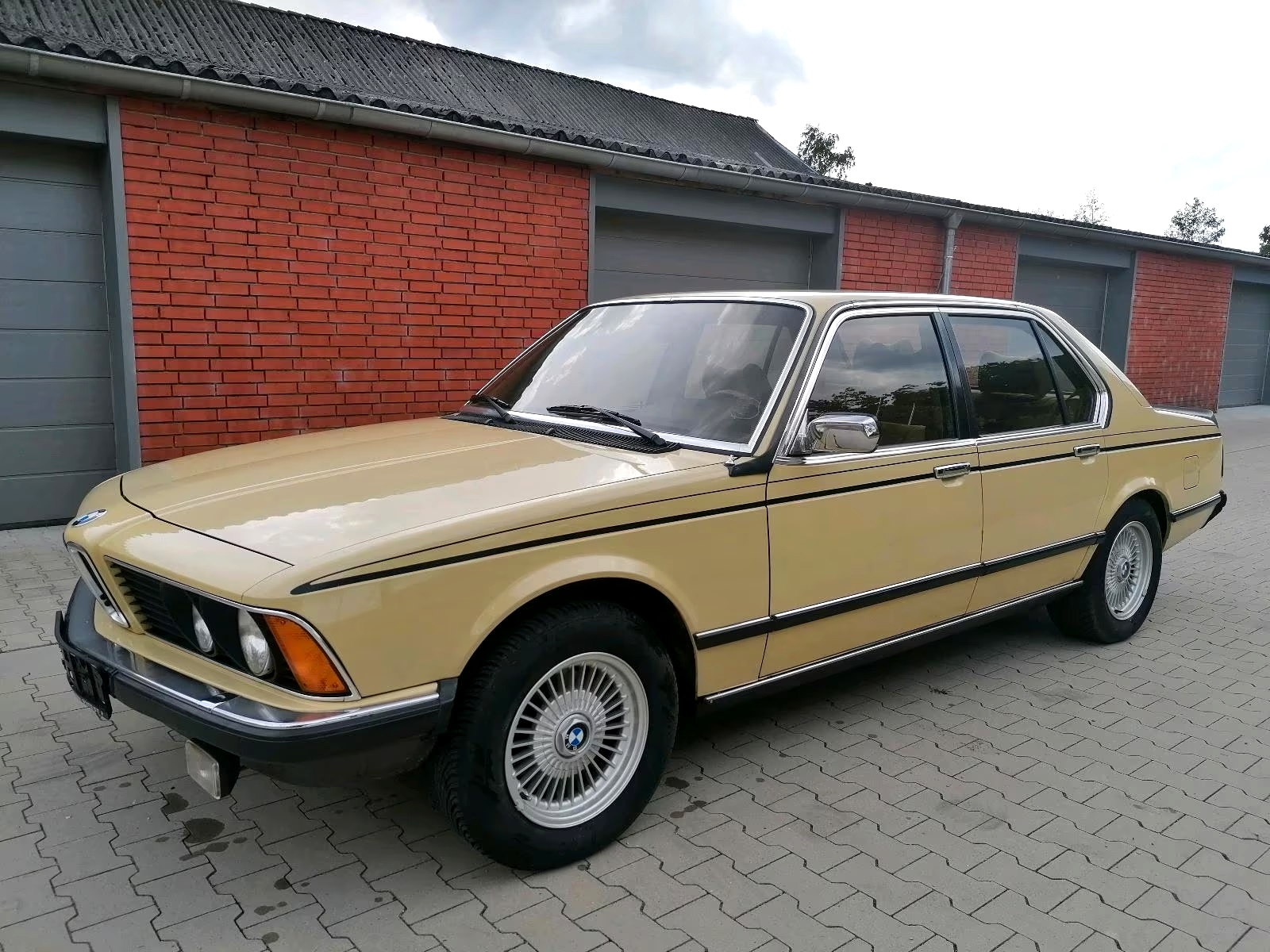 Image of BMW 733